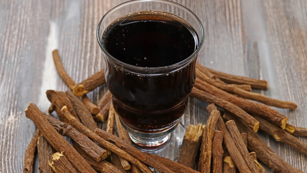El Souhagy licorice cold drink in a 40g package with black licorice sticks and vibrant packaging.